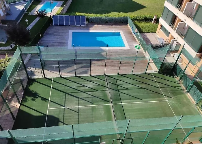 Extraordinario Atico De 80 M2 En Urbaniz Privada