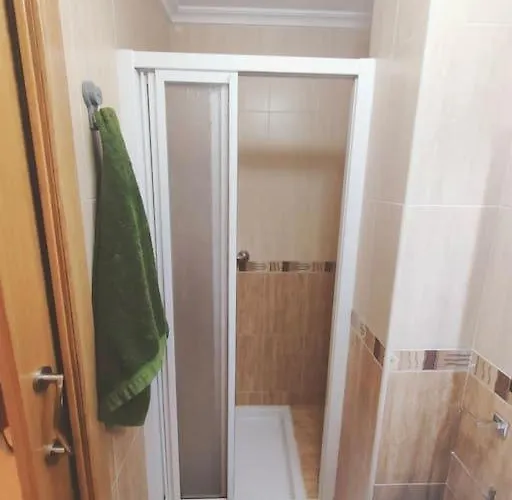 Extraordinario Atico De 80 M2 En Urbaniz Privada